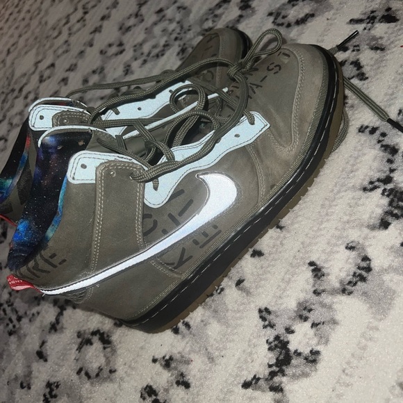 Nike galaxy dunks - Picture 2 of 9